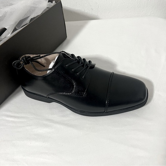 Florsheim Kids Reveal Cap Toe Oxford JR New in Box Black Size 5.5 MJ1716101 S24 - Picture 1 of 7